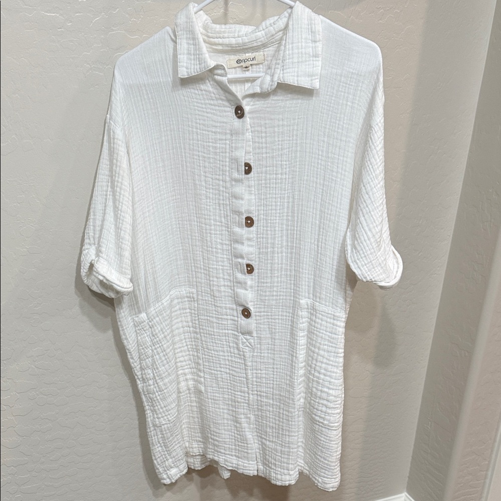 RIP CURL ROMPER White Button-Front Gauze Tunic with Pockets